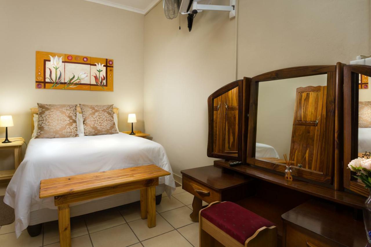 La La Dathel Guesthouse Colesberg Exterior foto